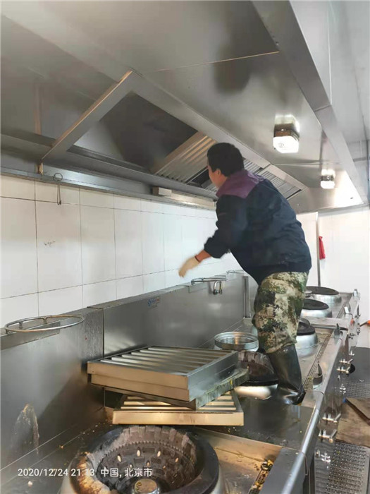 廚房設備維修保養(yǎng),油煙管道清洗,大型油煙機清洗,煙道清洗,廚房清洗,油煙凈化器改造安裝